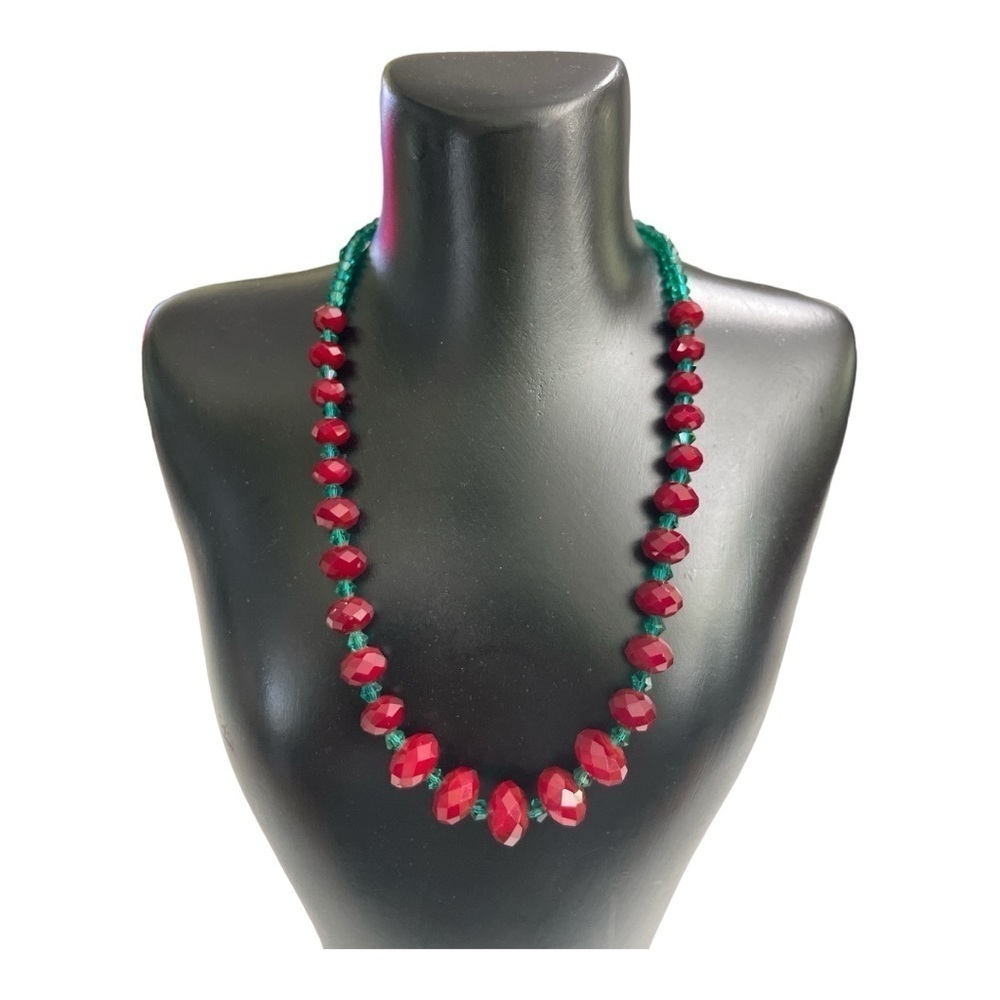 Red and Green Solid weight Crystals single strand necklace with magnetic clasp.